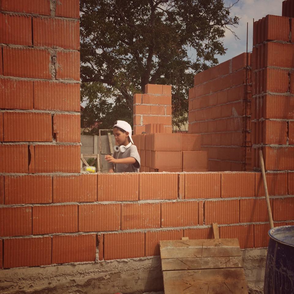 Cum arată casa din Timișoara a fostei neveste a lui Răzvan Simion. N-o să crezi în ce stadiu sunt lucrările | FOTO