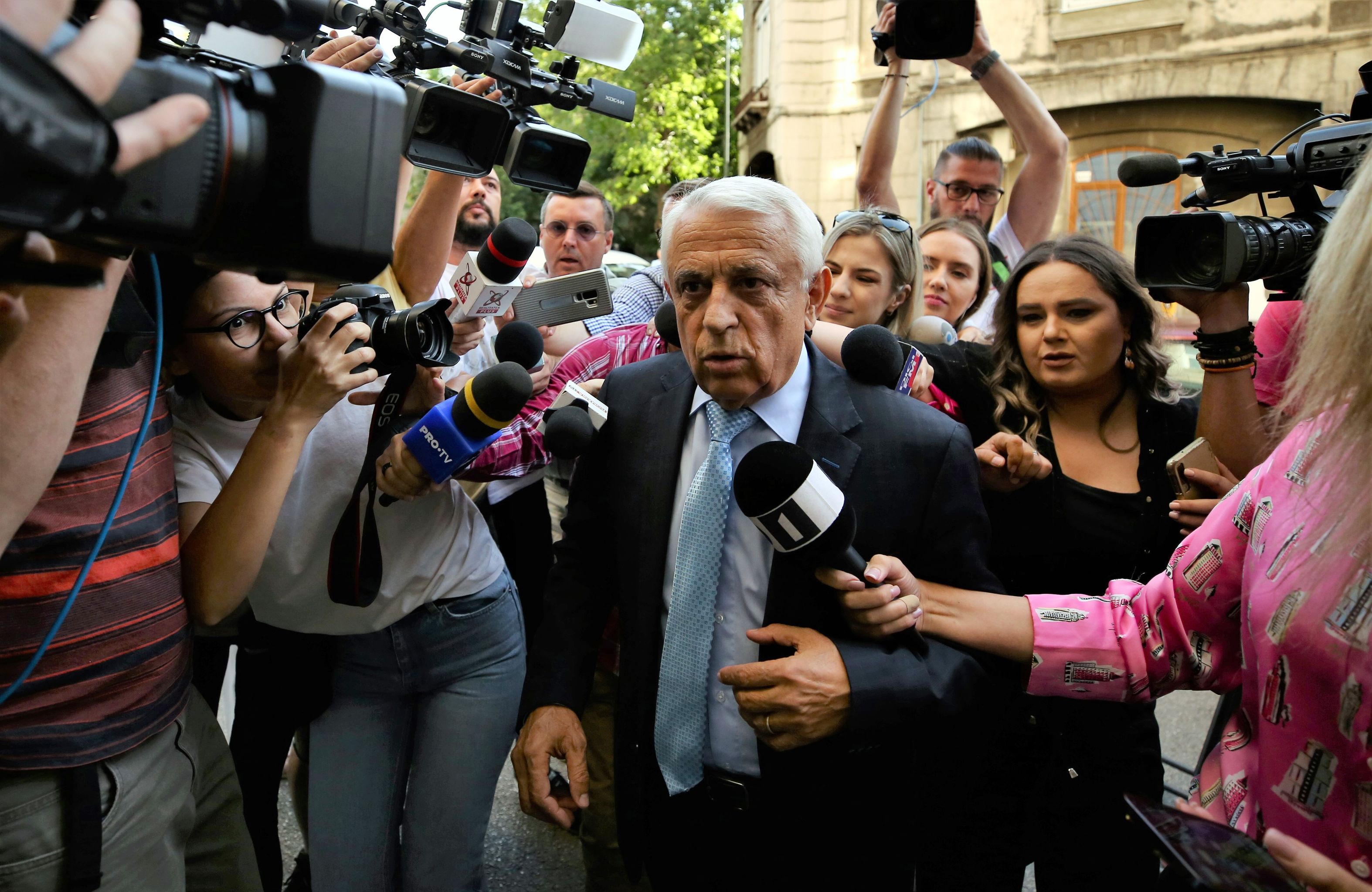 Ministrul Petre Daea, audiat azi la DNA ca martor în dosarul predecesorului său, Adrian Chesnoiu