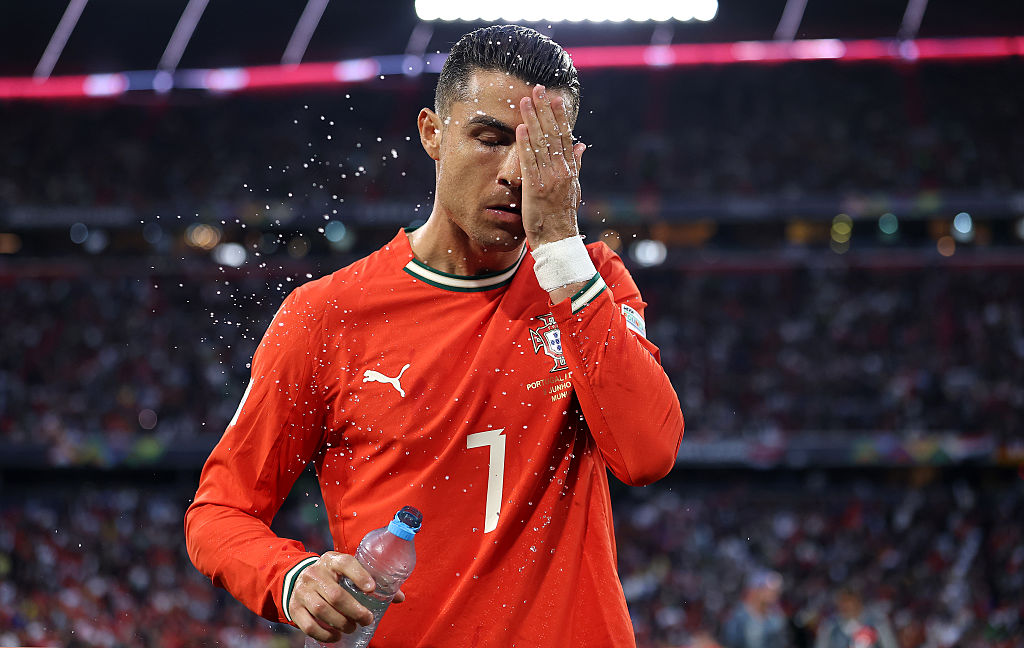A szurkolók kiakadtak: drasztikus döntést hozott a FIFA a vb előtt