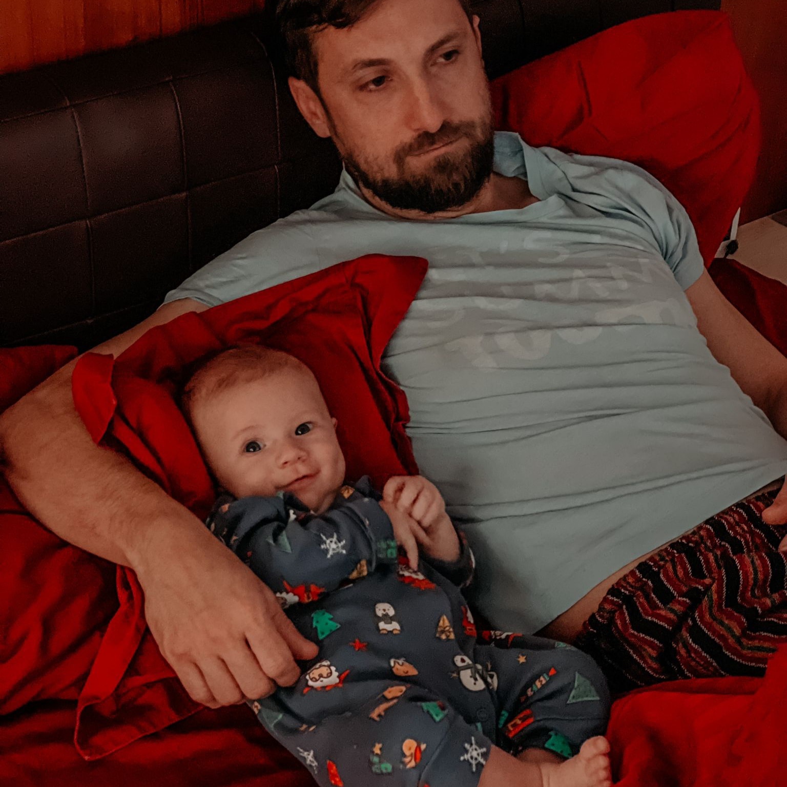 Dani Oțil și Gabriela Prisăcariu, probleme cu bonele. I-au propus fiicei lui Răzvan Simion să aibă grijă de fiul lor: „Un salariu foarte bun”