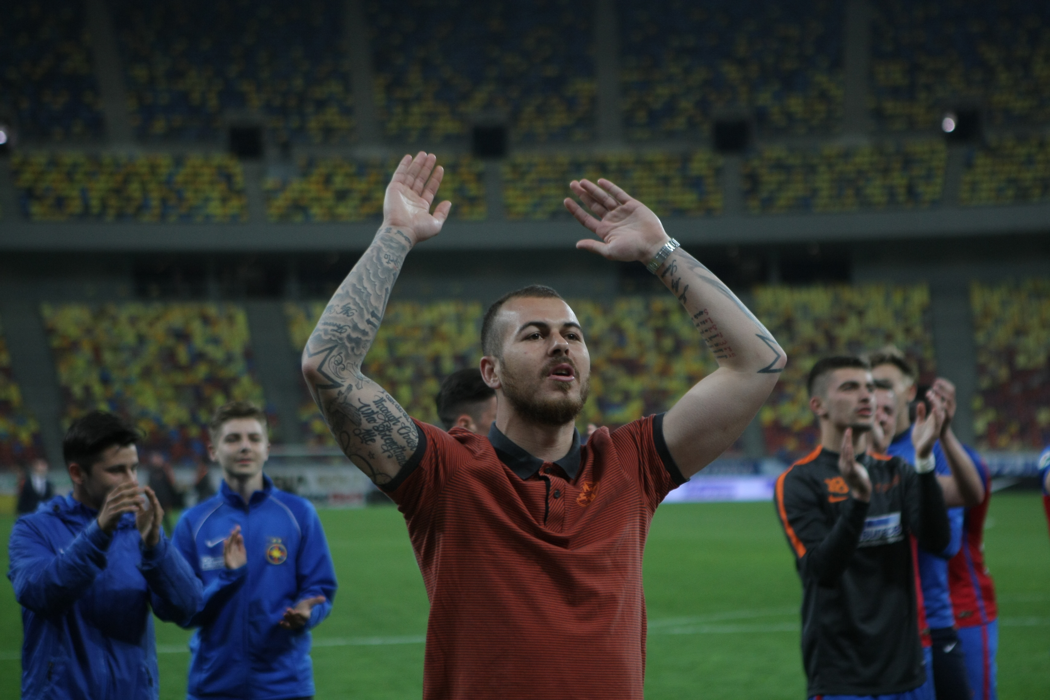 Marius Șumudică face un jurmământ: ”Fac tot ce depinde de mine ca FCSB să nu ia campionatul”. Reghe îl temperează | GALERIE FOTO