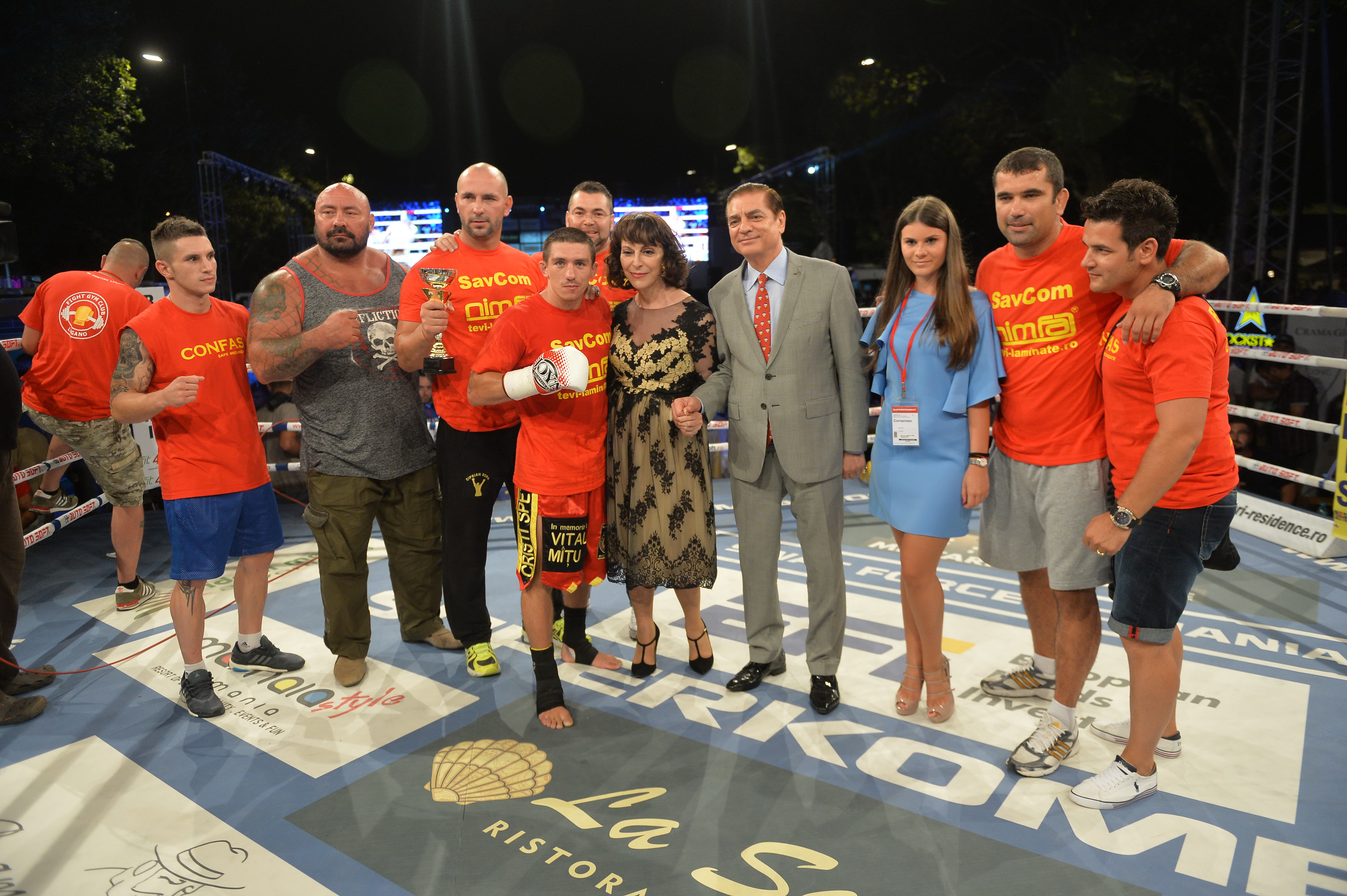 Andrei Stoica îşi păstrează centura de campion mondial / GALERIE FOTO&VIDEO