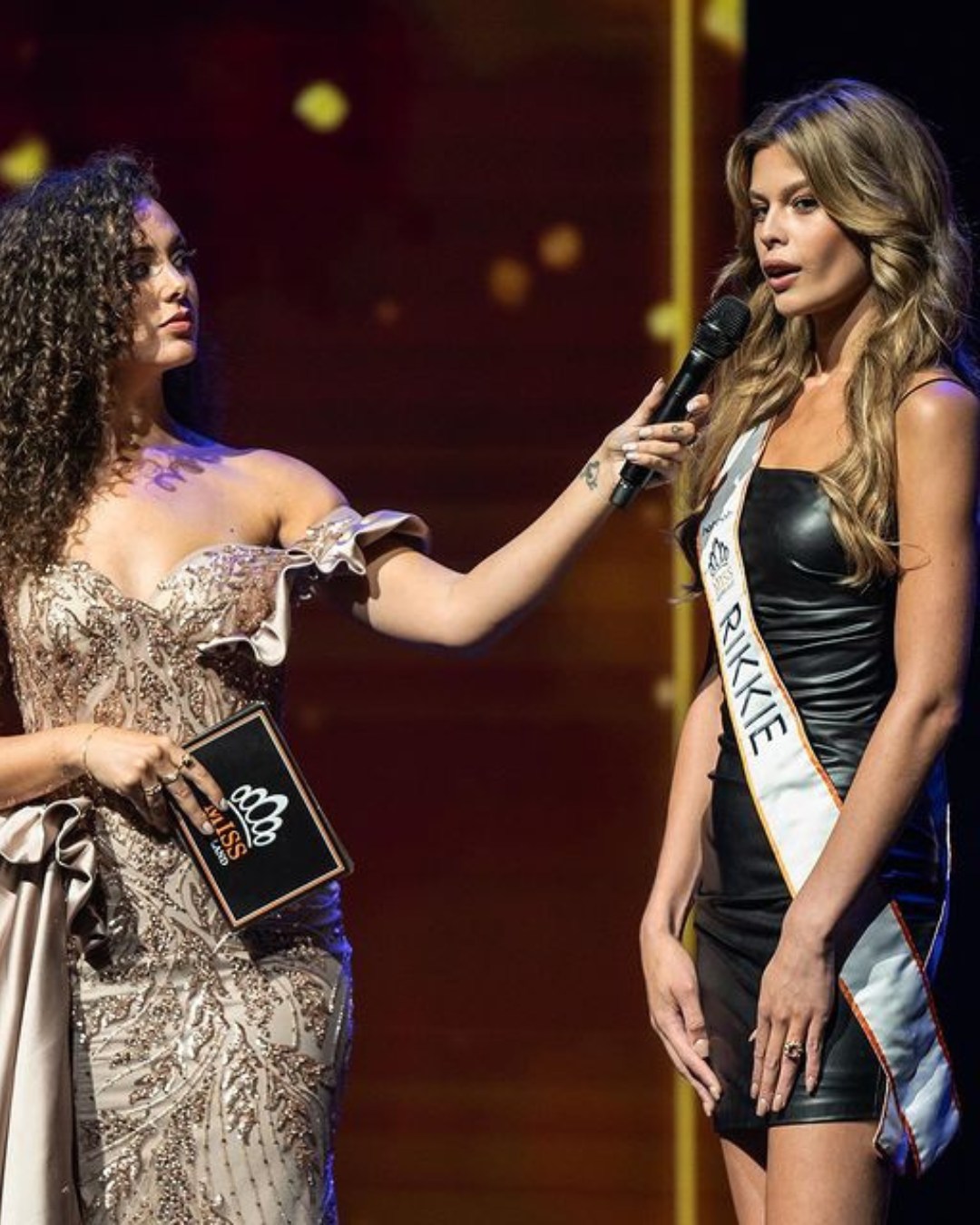 Cine e Rikkie Valerie Kollé, prima femeie transsexuală care a câştigat titlul de Miss Olanda. Ea va reprezenta ţara la Miss Univers