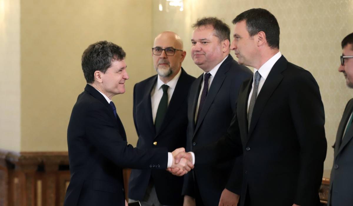 Consultări tensionate la Cotroceni după căderea Guvernului Bolojan: PNL și USR refuză orice alianță cu PSD