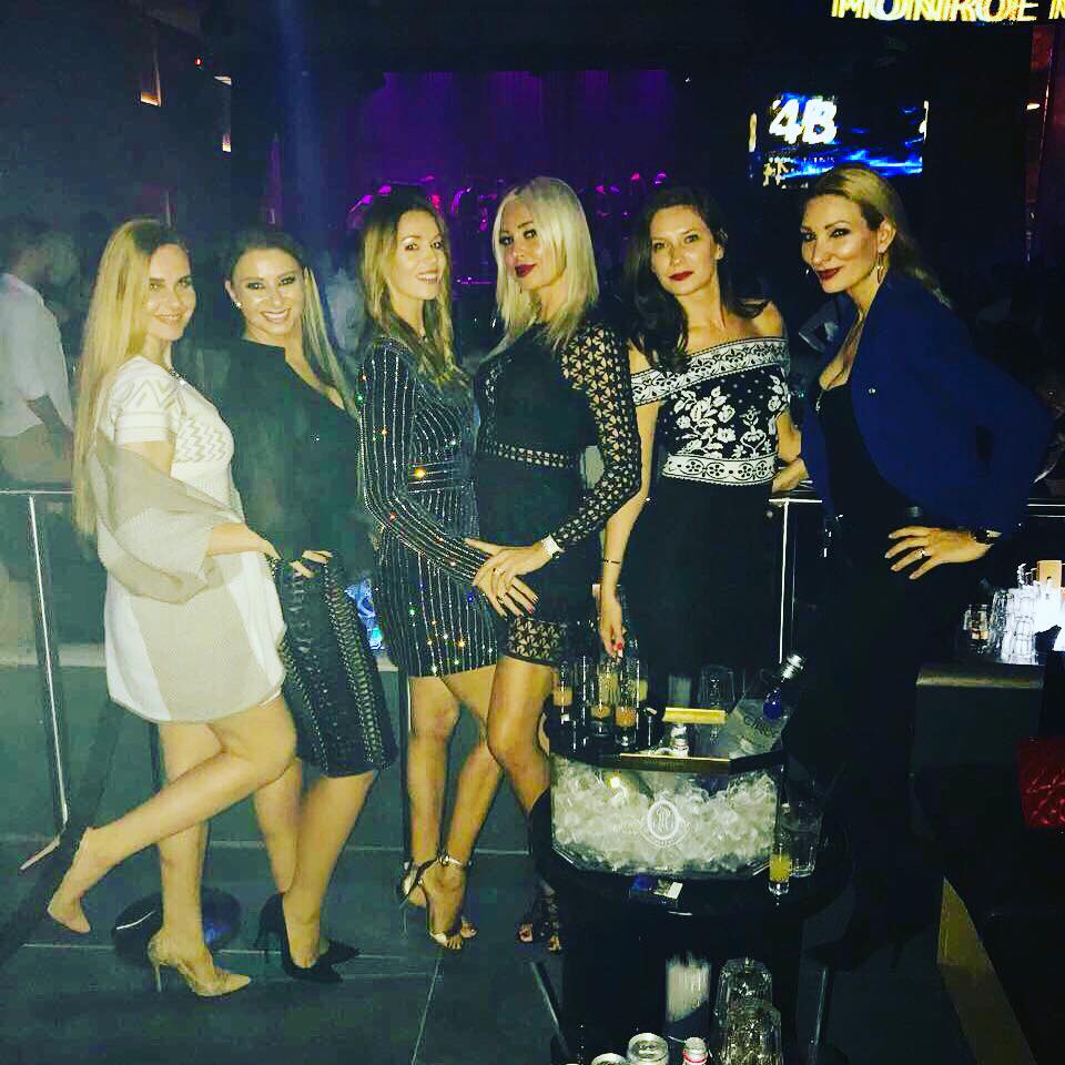 Anamaria Prodan, distracție pe cinste la Dubai. A petrecut pe rupte cu prietenele | FOTO