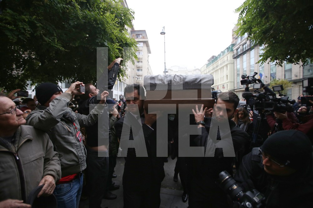 UPDATE. Când va fi înmormântată actrița Stela Popescu. Vineri, trupul său a fost depus la Teatrul de Revistă Constantin Tănase (FOTO&VIDEO)
