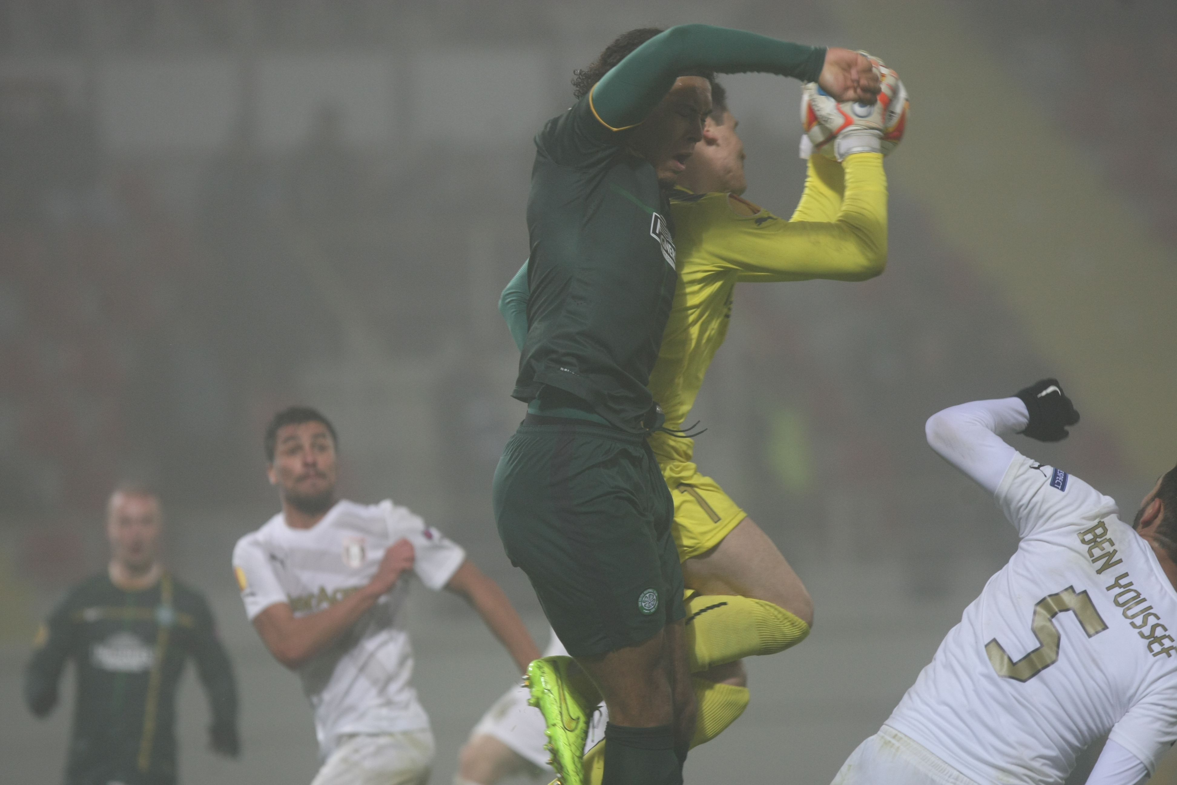 VIDEO&GALERIE FOTO/ Liga Europa: Astra - Celtic 1-1. Au spart ceața