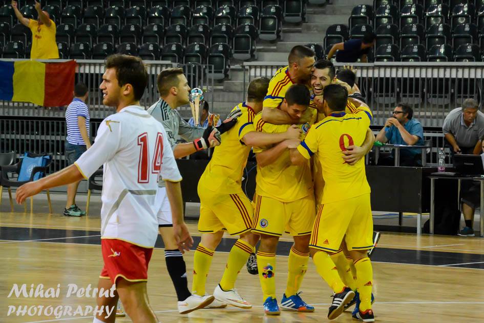 Disperarea medicului ce se ocupă de românii care au cucerit Europeanul de fotbal pentru diabetici: ^”Nimeni nu ne bagă în seamă! Am solicitat și Federația, și Ministerul, dar n-au trimis pe nimeni nici la premiere!”. Mai are nevoie de 27.000 de euro pentru acoperirea cheltuielilor cu organizarea de la Cluj-Napoca