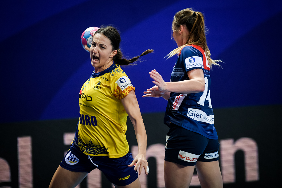 GALERIE FOTO & VIDEO | România a surclasat Norvegia, la Euro 2018 de handbal feminin. Cadou de Moș Nicolae. Dumanska, fenomenală