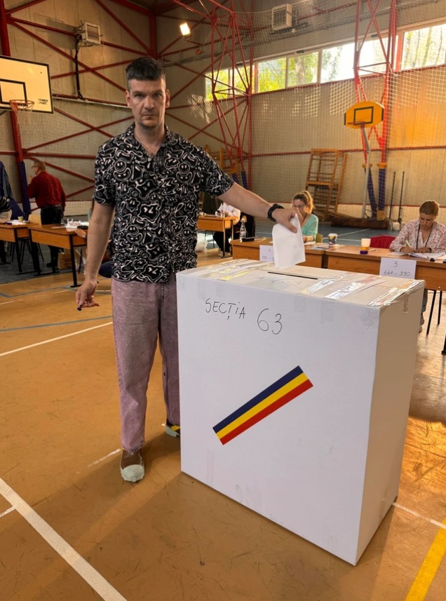 Pe cine votează Tudor Chirilă în turul 2 al alegerilor prezidențiale: „Acuzi hobbitul fără partid de fraudă”