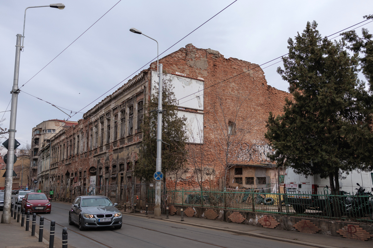 Încep lucrările la Hanul Solacolu, la 165 de ani de la construcție și 24 de când a fost evacuat ultimul chiriaș