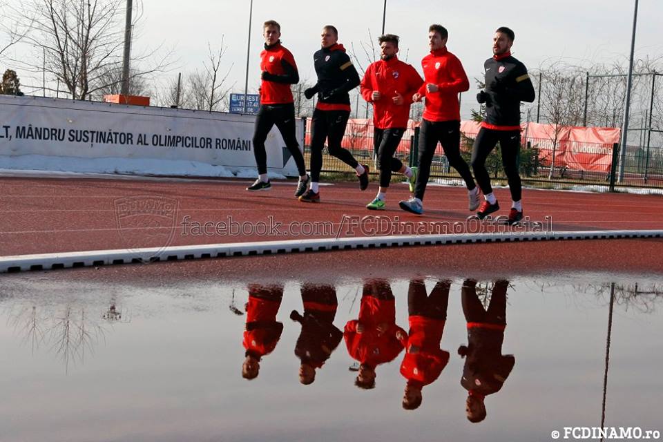 Dinamo s-a reunit la Izvorani! Antrenorul Mircea Rednic are la dispoziție cinci portari! Au absentat Gnohere și Essombe / GALERIE FOTO