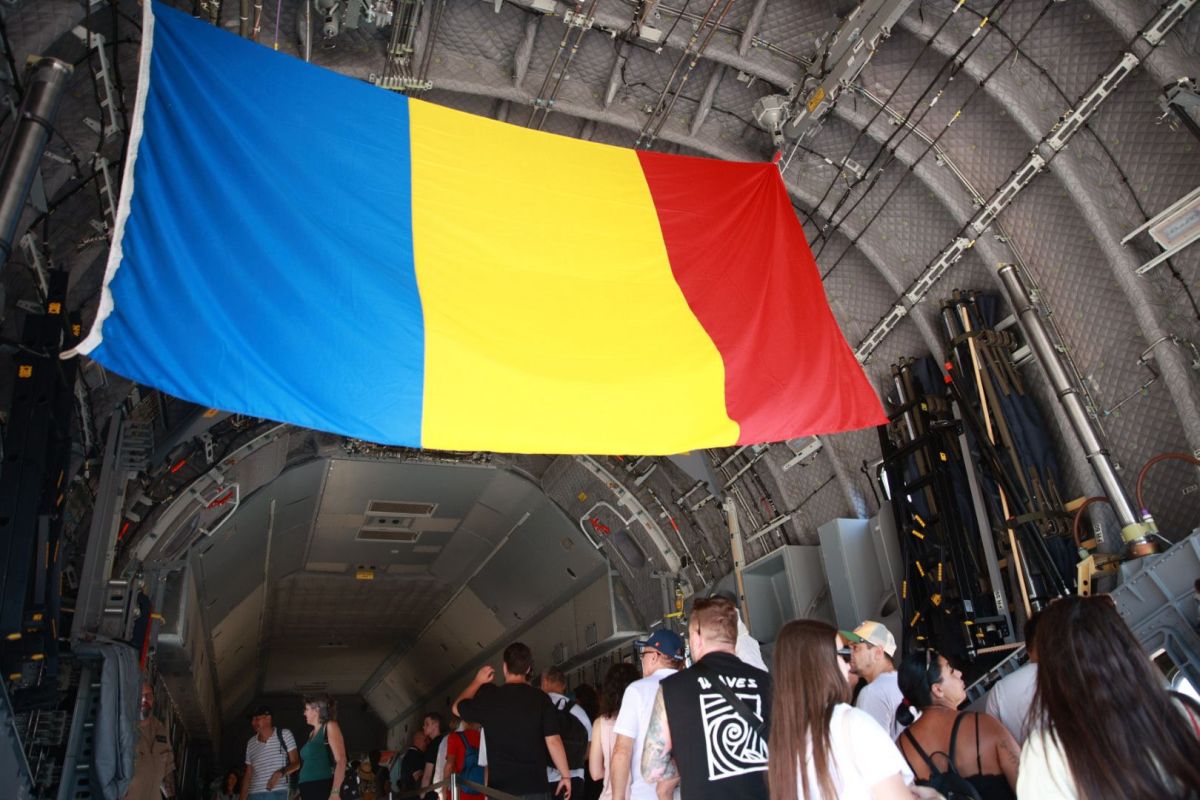 BIAS 2026. Frecce Tricolori și Turkish Stars au făcut senzație sâmbătă la Aeroportul Băneasa. Programul celui mai mare show aerian din România