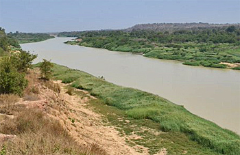 Ferry repair staff drowns in Oti River while fixing broken-down ferry in Dambai