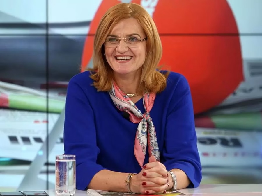Elisabeta Lipă, adevărul despre relația cu fiul ei, Dragoș, în vârstă de 27 de ani. „A studiat la Geneva Business School”