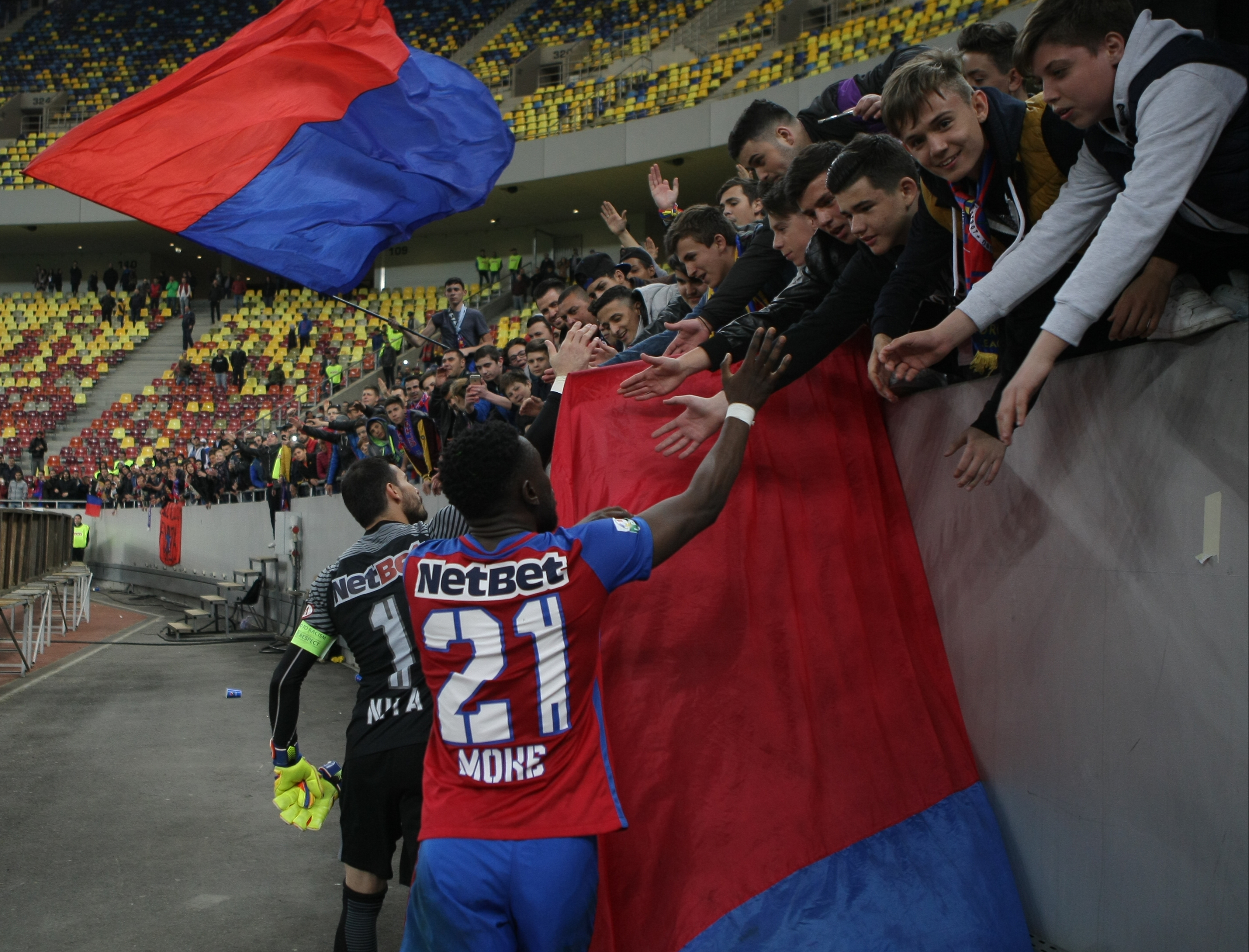 Marius Șumudică face un jurmământ: ”Fac tot ce depinde de mine ca FCSB să nu ia campionatul”. Reghe îl temperează | GALERIE FOTO