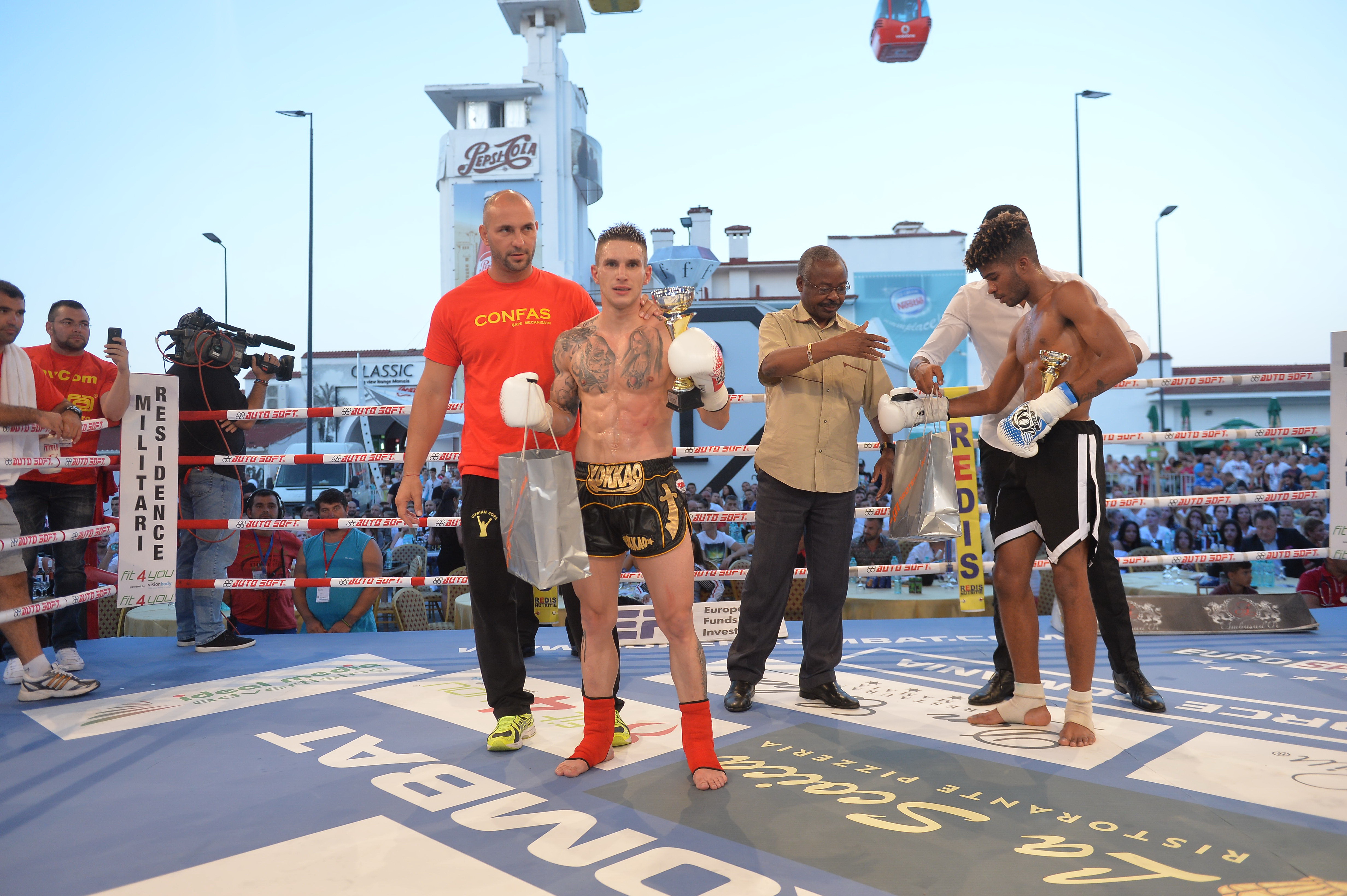 Andrei Stoica îşi păstrează centura de campion mondial / GALERIE FOTO&VIDEO