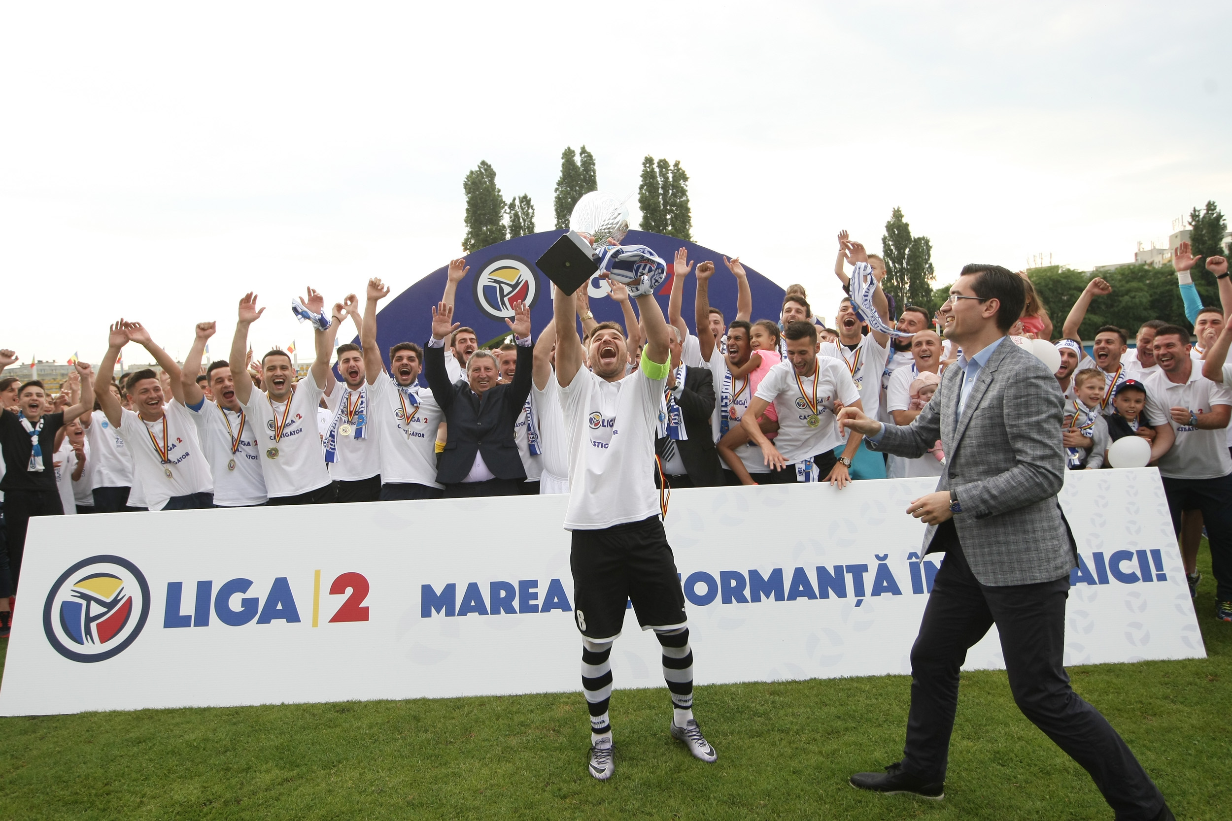 Liga 2, etapa 38. Juventus a sărbătorit promovarea. Sepsi e şi ea în Liga 1, iar UTA merge la baraj. Foresta nu s-a prezentat la Călăraşi! / FOTO