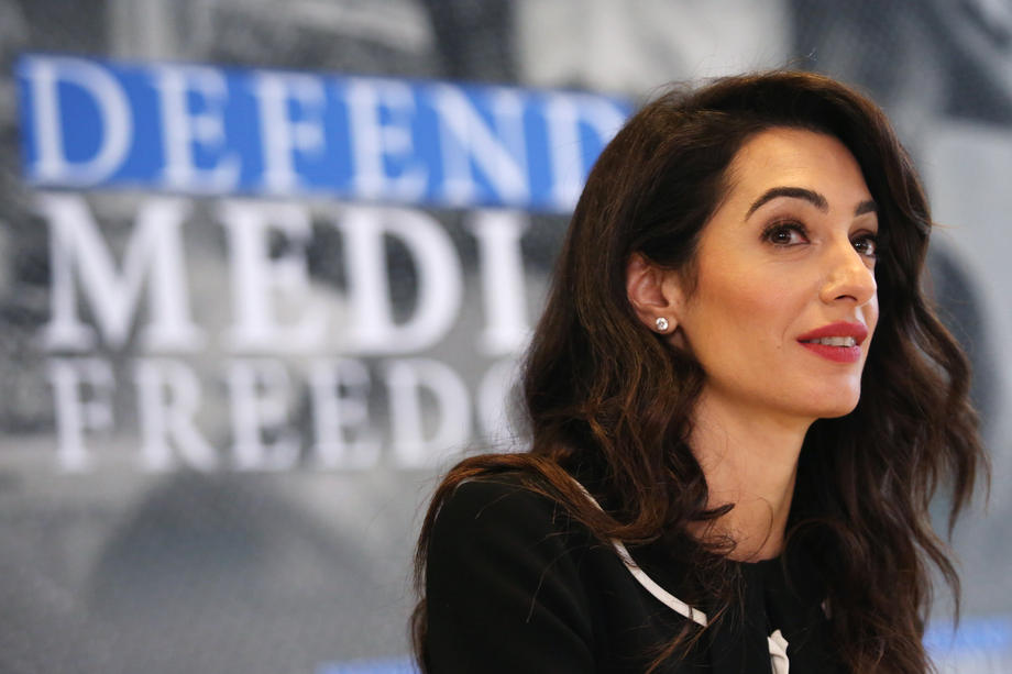 Cât costă să petreci alături de George Clooney cinci zile. Cina e inclusă în prețul uriaș: doar 16 persoane pot avea acest privilegiu