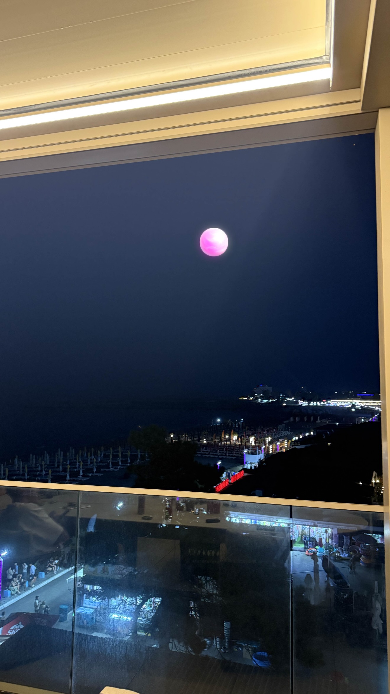 Ce este Nibiru Universe, proiectul anunțat de Selly la Costinești. Atac la restul stațiunilor de pe litoralul românesc