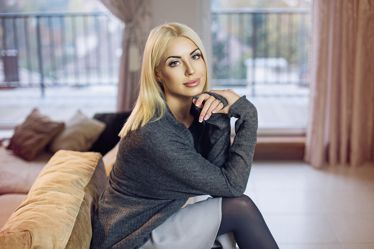Selecționerul Lituaniei, Edgaras Jankauskas, trăiește cu o femeie mai tânără decât el cu 19 ani. Unchiul Edgar / GALERIE FOTO&VIDEO