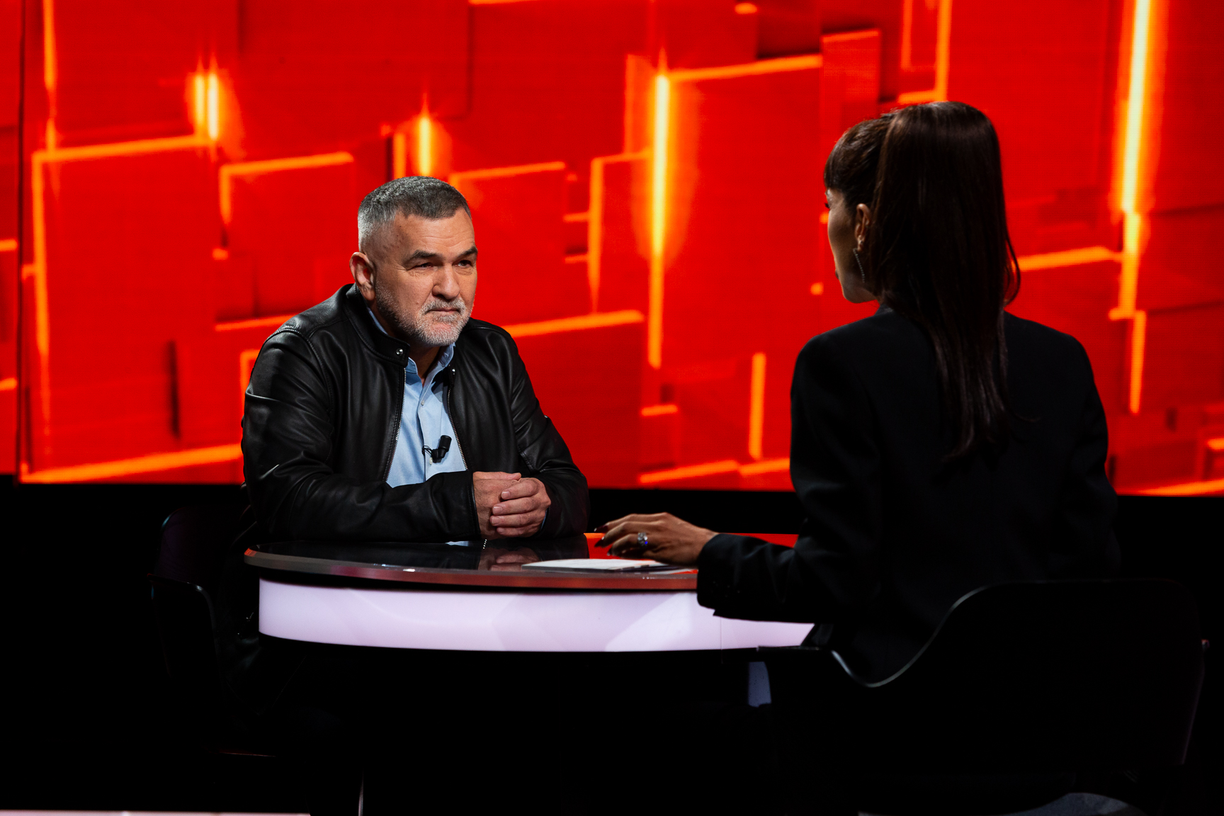 Paște fără miel pentru Leonard Doroftei! Ce pune fostul campion pe masa festivă și ce alte vedete spun „pas” tradiției