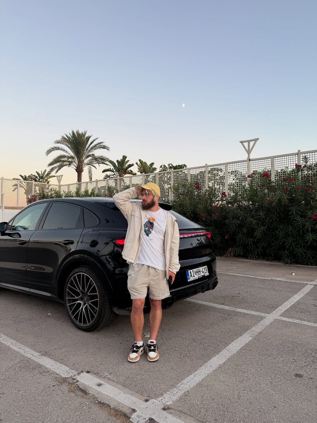 Ce a primit un șofer turc de ride sharing de la un youtuber după ce România a învins Austria: „Ne-am dus direct la el acasă”