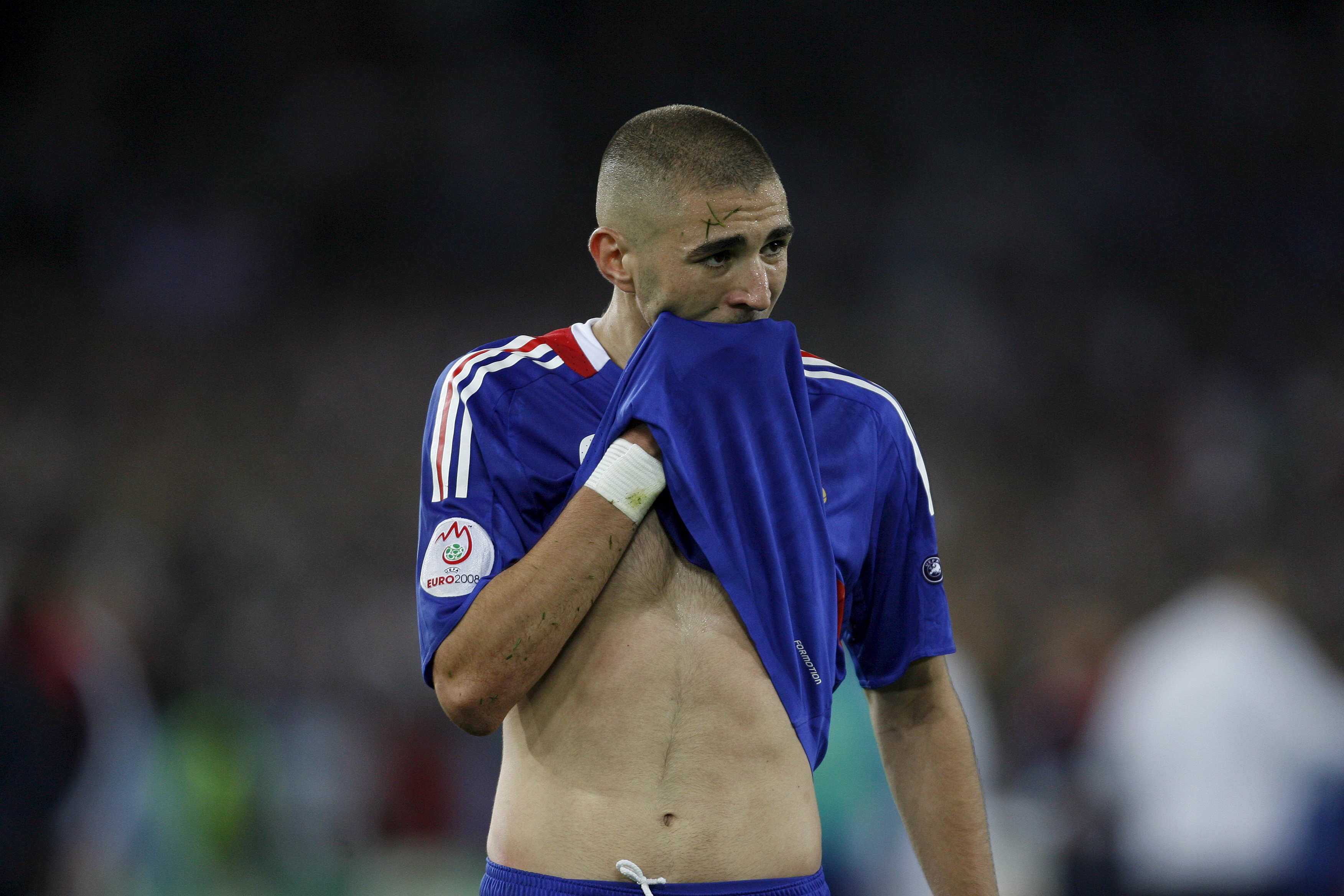 EXCLUSIV. Libertatea a fost la clubul care l-a format pe Karim Benzema, ”prințul din Bron”: ”Sex-tape-ul i-a distrus părinții. Iertați-l și rechemați-l la națională!” | FOTO&VIDEO