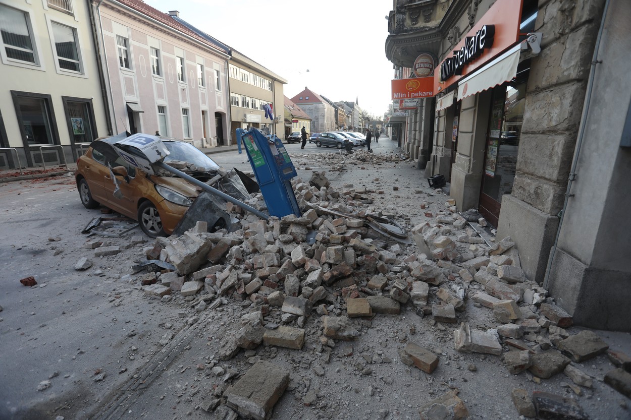 VIDEO | Cutremur cu magnitudinea 6,4 în Croaţia. Cel puțin șapte oameni și-au pierdut viața, printre care și un copil. România, pregătită să acorde sprijin