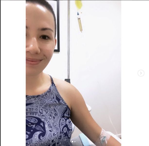 FOTO | O tânără a mințit pe internet că are cancer pentru a strânge bani. Imaginile prin care a reușit să stârnească mila oamenilor