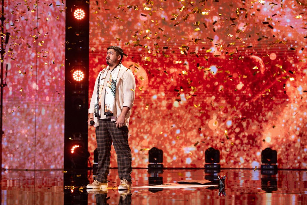 Emanuel Barica a primit Golden Buzz la „Românii au talent”, sezonul 14. A dormit pe străzi, după ce tatăl lui a pierdut casa la barbut