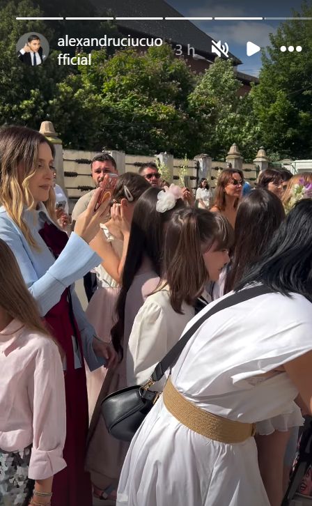 Tradiția pe care Alina Sorescu și Alexandru Ciucu o respectă la final de an școlar! Ce a făcut designerul în timp ce artista era la câțiva metri distanță