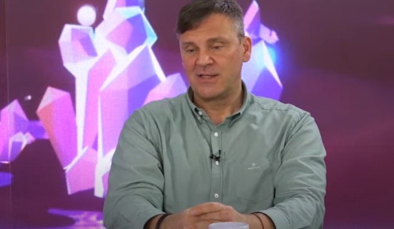 "Ennél szomorúbb dolog kevés van az életemben" – Családi drámájáról vallott Kósa L. Adolf, a fiairól van szó – videó