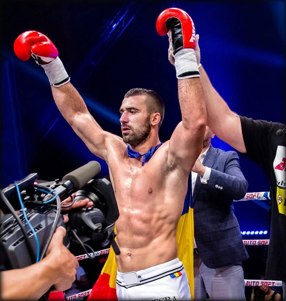Luptătorul K1 Andrei Stoica a început în forță anul 2017. L-a altoit pe Voronin! / GALERIE FOTO