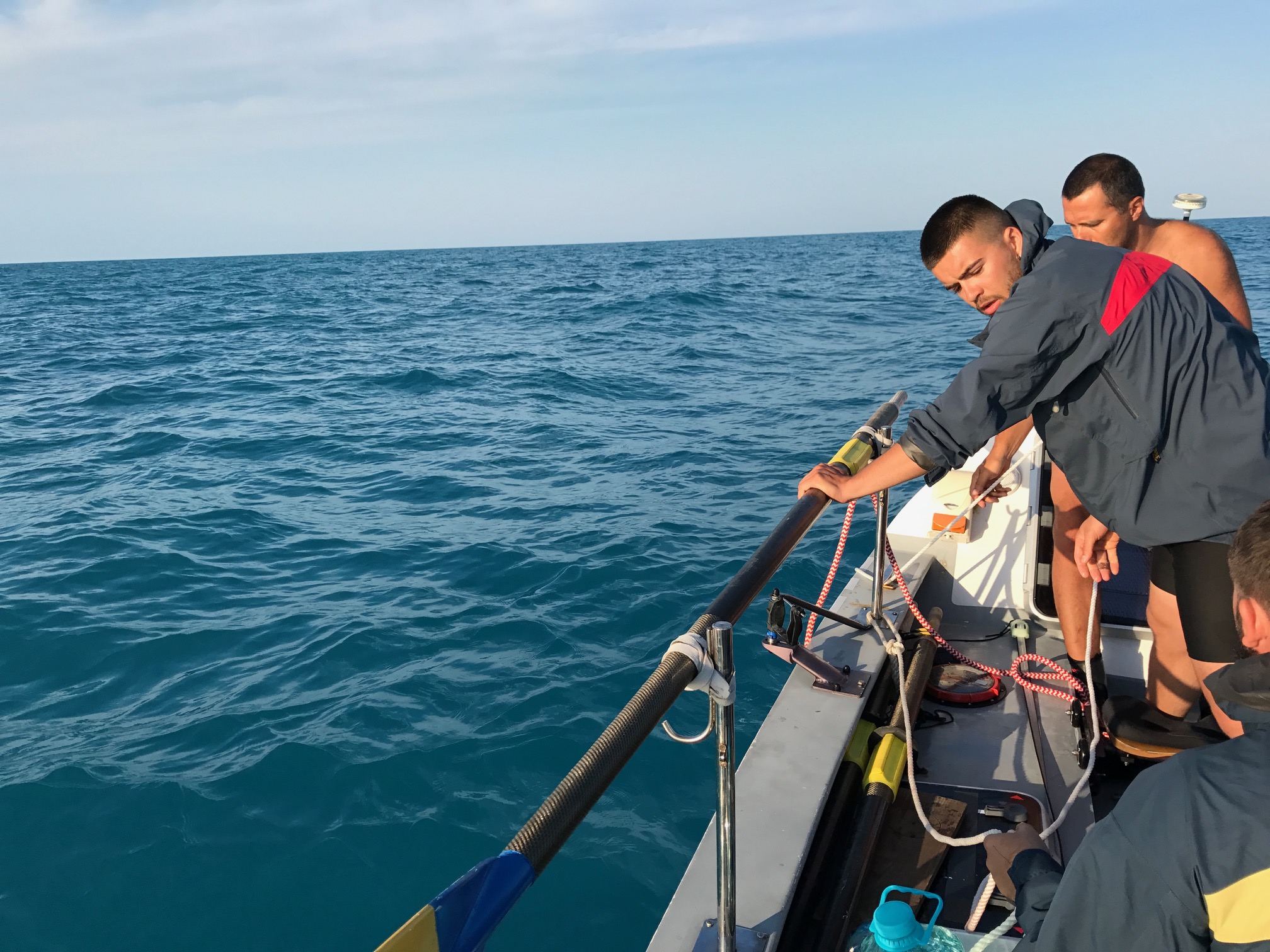 Românii care au stabilit recordul de traversare a Mării Negre țintesc acum traversarea Oceanului Atlantic cu o ambarcațiune cu vâsle. Eroii s-au întors acasă | FOTO