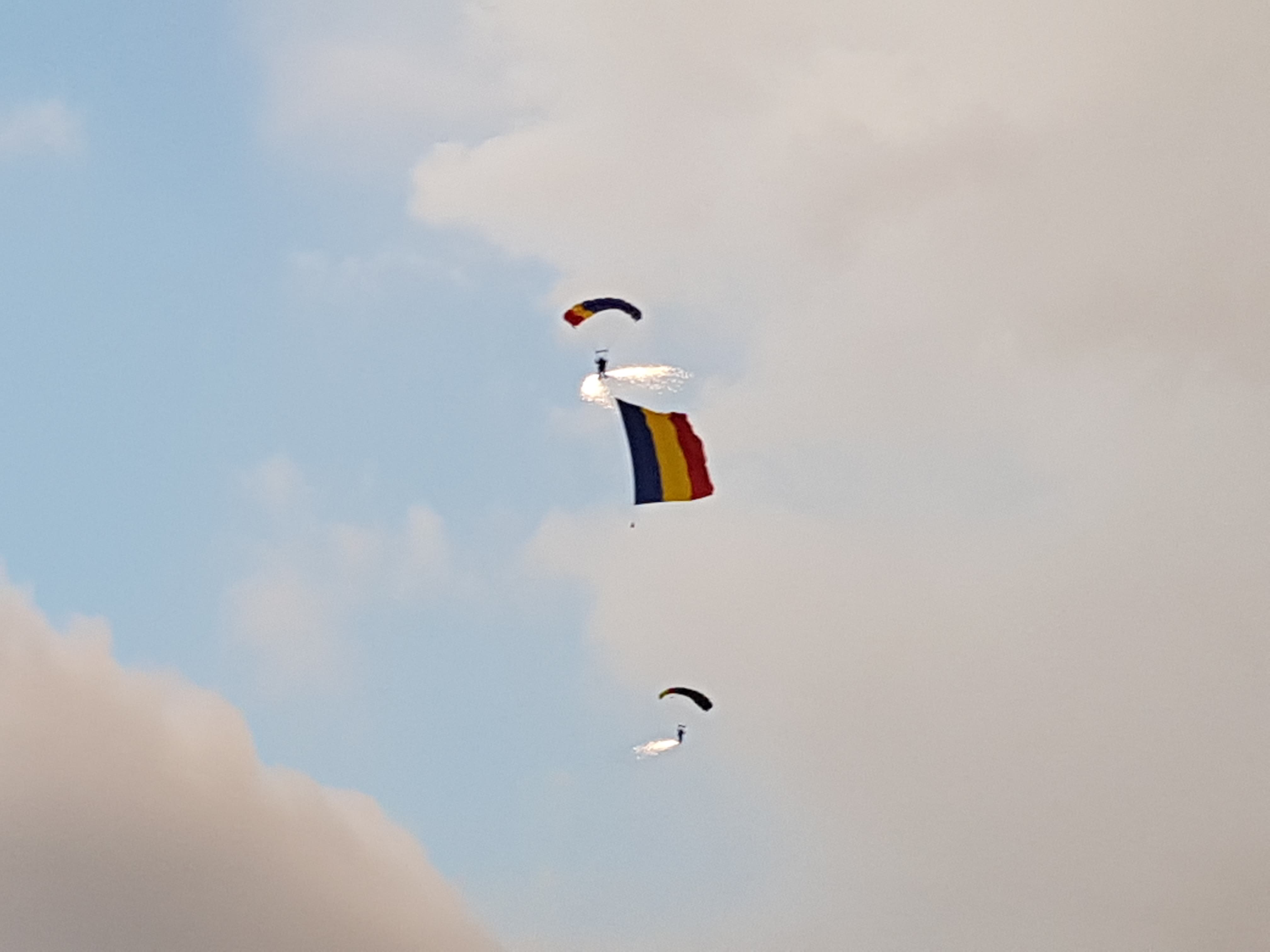 VIDEO&FOTO / BIAS 2018, spectacol total de la cer la pământ, la show-ul aviatic din Bucureşti