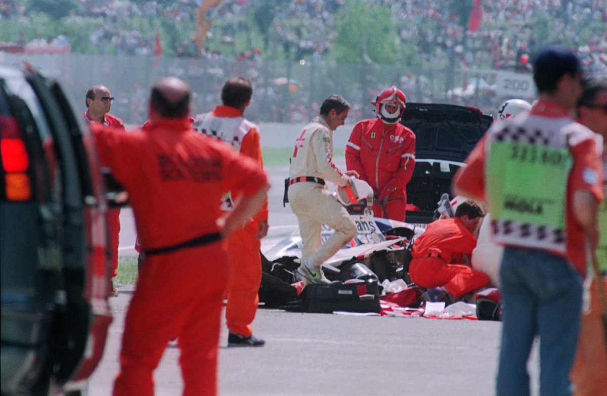 30 de ani de la moartea lui Ayrton Senna. Triplul campion mondial de Formula 1 a murit pe circuit la 34 de ani