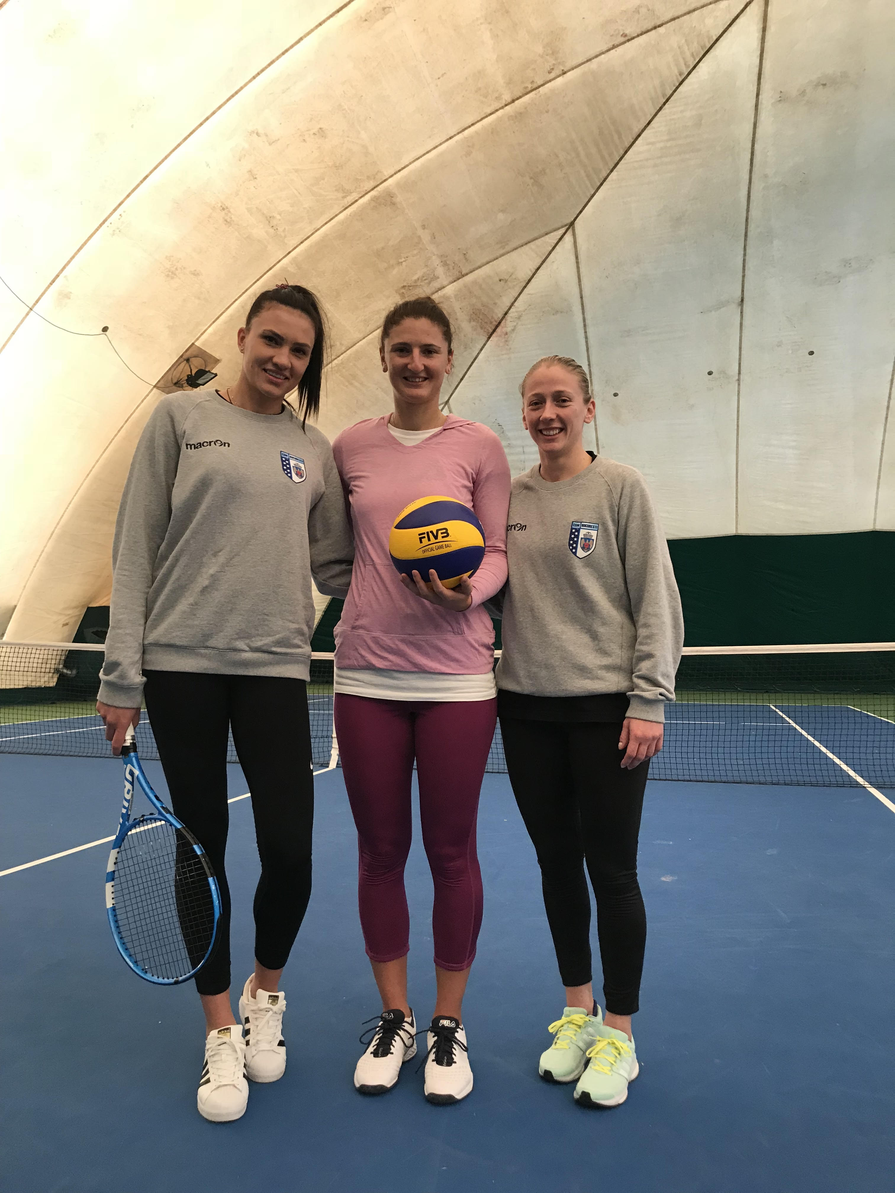 Irina Begu - de la fileu de tenis, la fileu de volei / GALERIE FOTO
