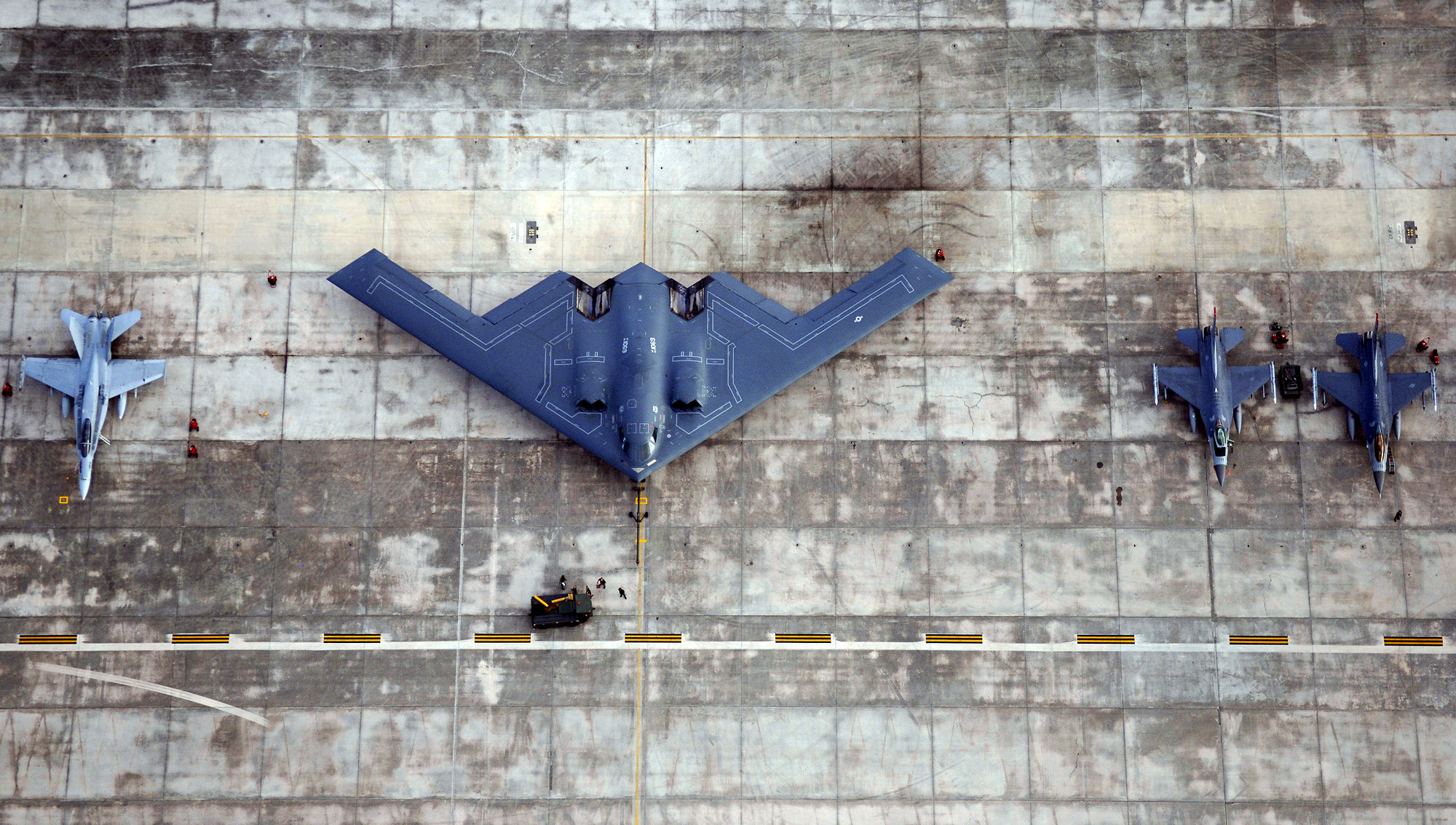 Donald Trump amenință din nou Iranul cu bombardierele nucleare americane B-2: „Nu cred că vor să suporte consecințele”