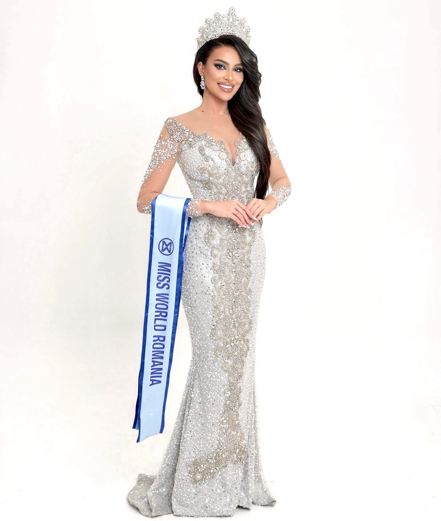 Ada-Maria Ileana, reprezentanta României la Miss World 2024, prima reacție după ce a pierdut titlul: „Plec cu inima plină de bucurie”. Iulia Vântur a susținut-o în India