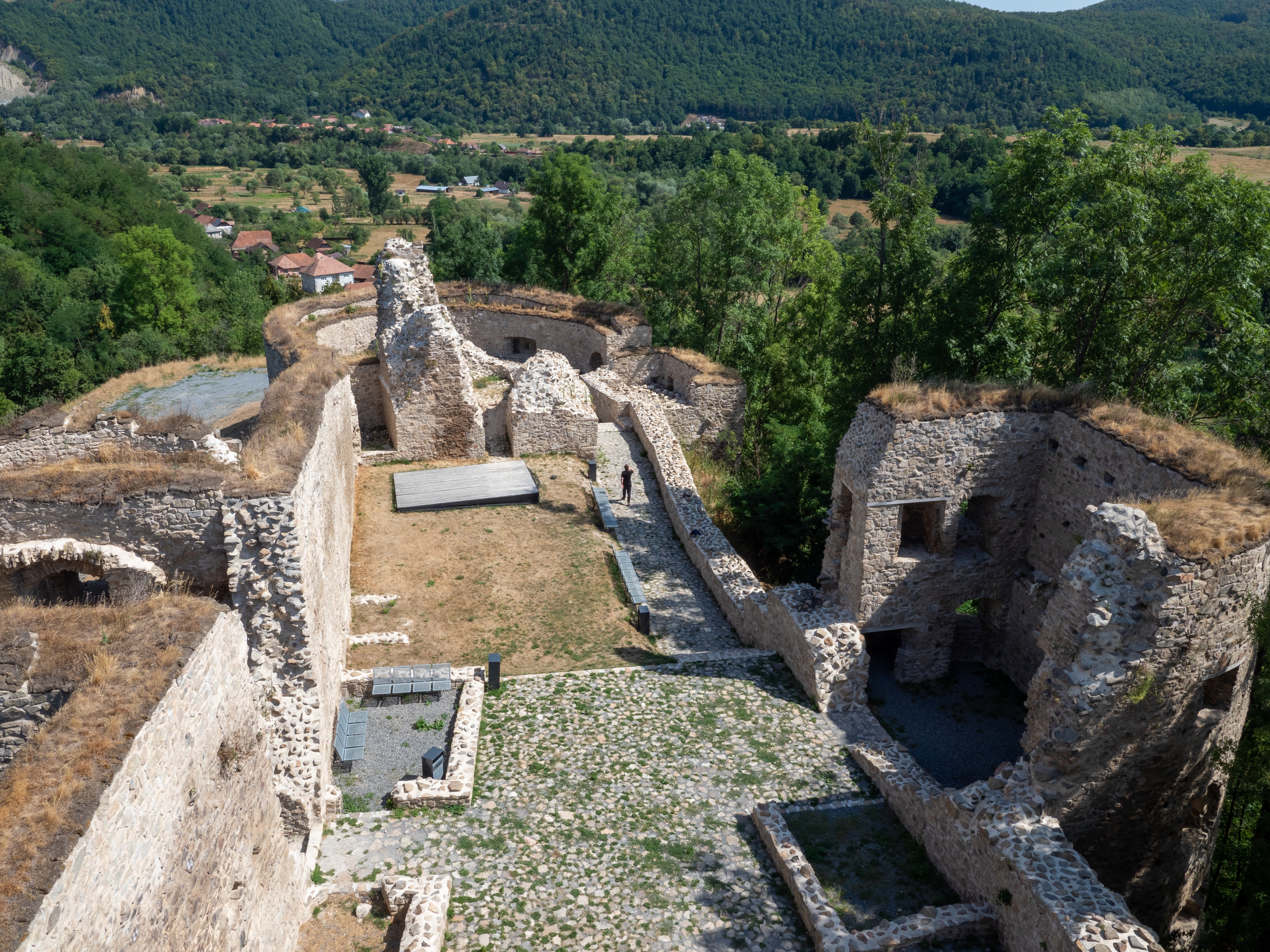 Valea Drăganului - locul perfect pentru relaxare. Cum ajungi și ce poți face acolo