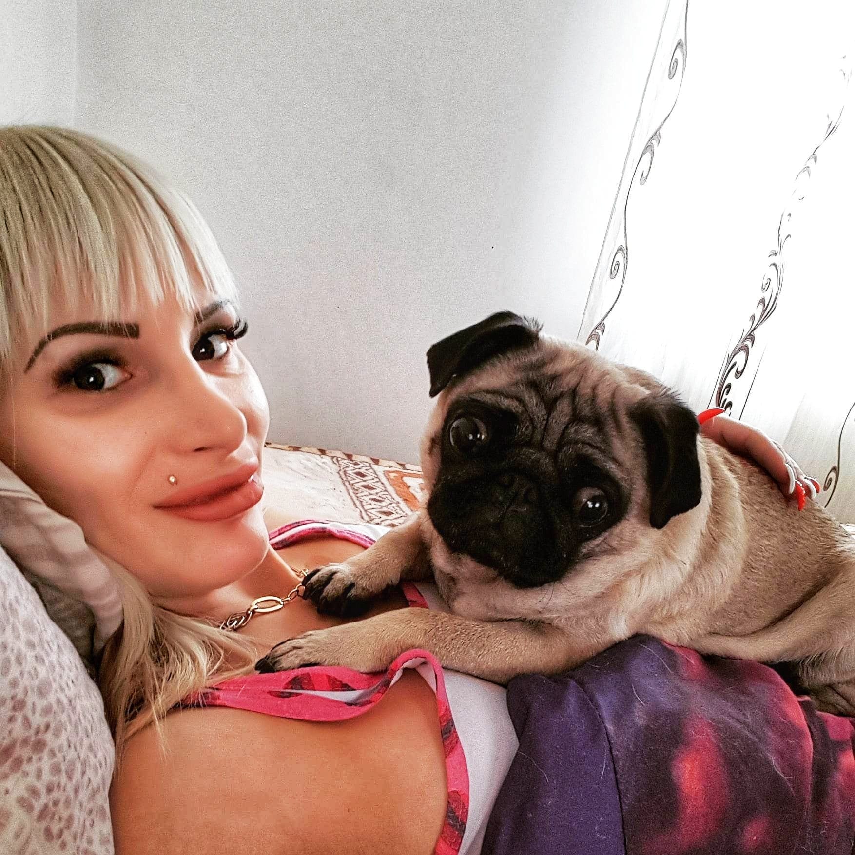 Povestea tragică a unei românce din Târgu Jiu, publicată de DailyMail: „Un alt înger s-a dus în cer”