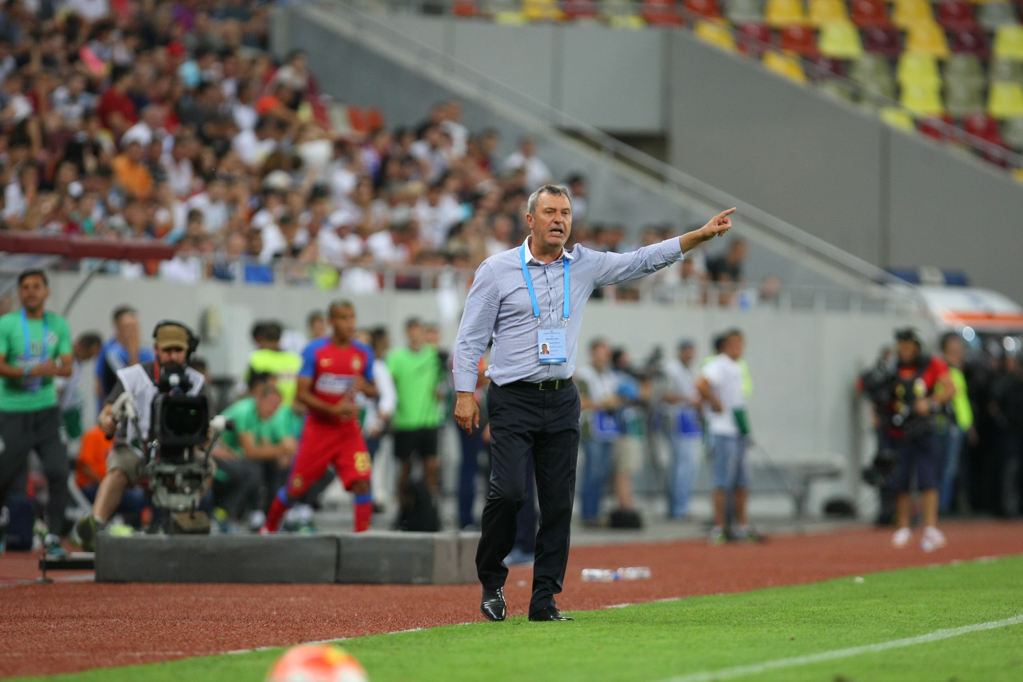 ZEROic! Steaua, blocată de Dinamo, după un derby intens, dar nul. Niște reumatici care au vrut să dea totul. Tribunele n-au reușit să înscrie în locul lor! / SUPER GALERIE FOTO