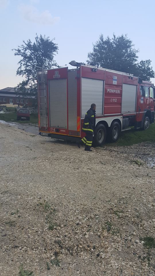 Furtună în Constanța, după caniculă. Mai multe localități din sudul județului, afectate de ploile torențiale