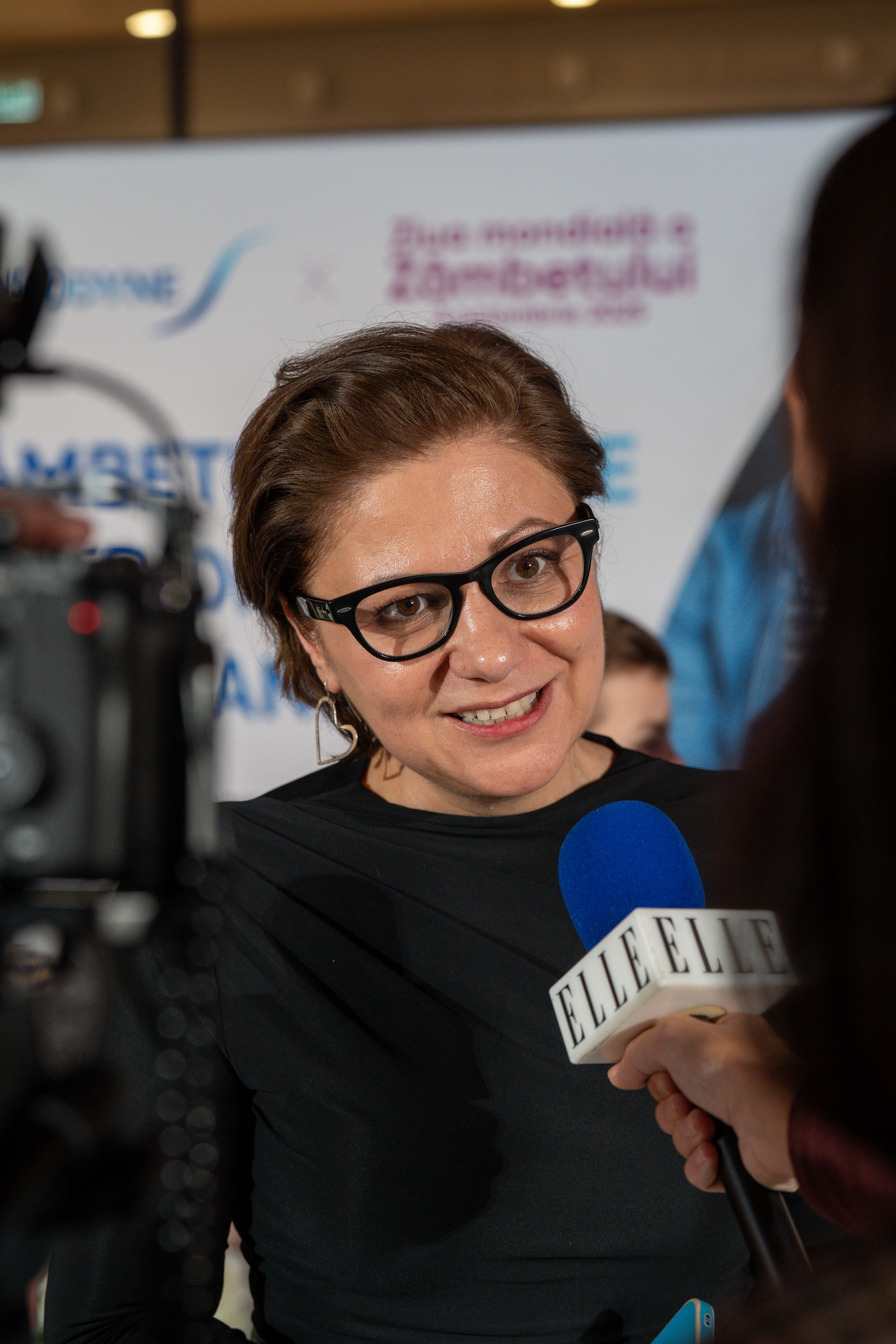 #fărăfiltre. Doar zâmbete reale: o campanie Sensodyne despre conexiune, emoție și curajul de a zâmbi sincer