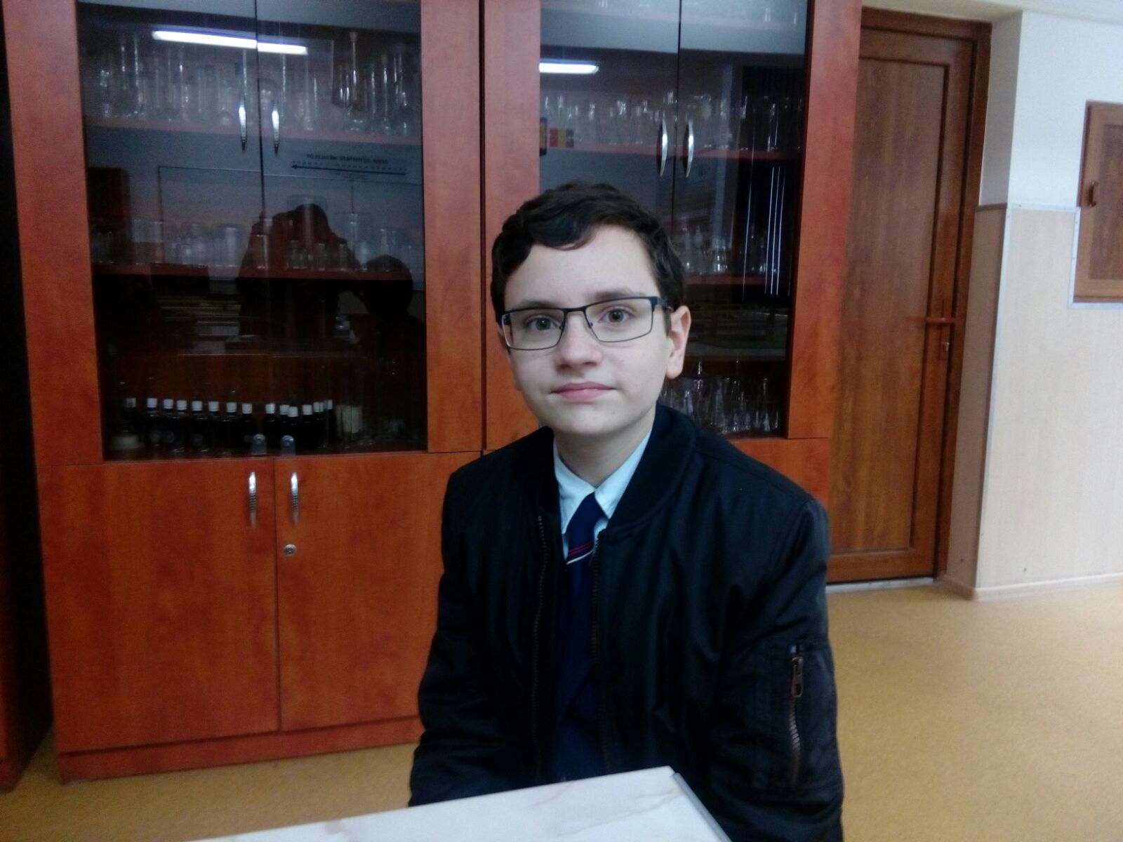 REPORTAJ / Trei elevi de la un colegiu din Galaţi, membri ai Mensa, printre cei mai inteligenţi 2% oameni din lume - FOTO