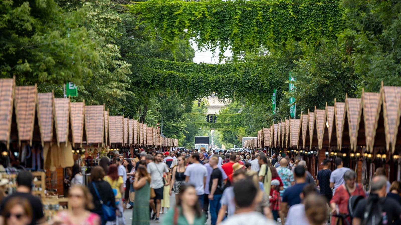 Începe Festivalul Internațional de Folclor „Muzici și Tradiții în București”. Programul complet al unui weekend plin de evenimente