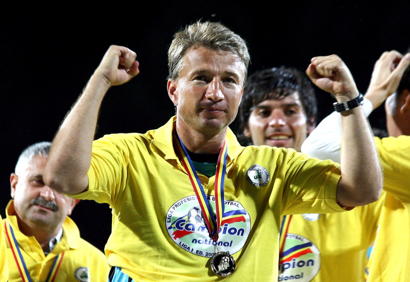 Adevărul despre starea de sănătate a lui Dan Petrescu: „Se zbârlește pielea pe mine! E foarte grav”