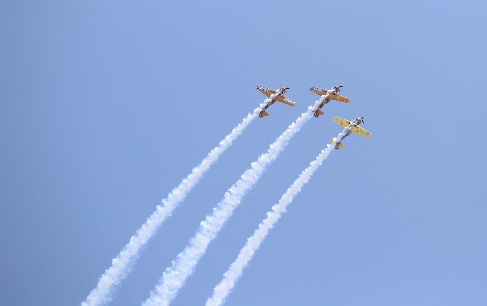 UPDATE. Programul BIAS 2018. Ce se întâmplă la show-ul aviatic cu 150 de aeronave şi peste 100 de piloţi şi paraşutişti din 13 ţări / FOTO&VIDEO