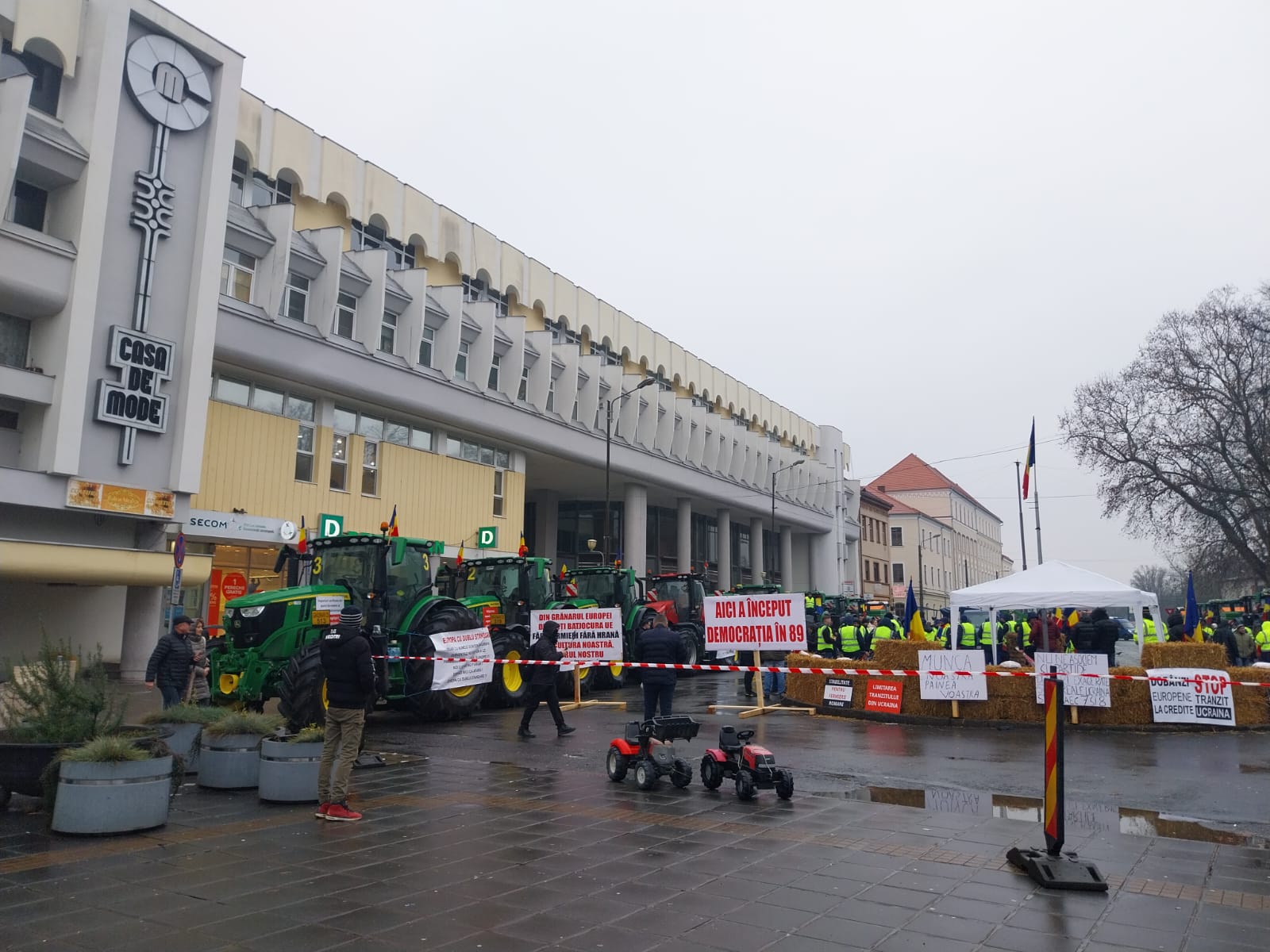 Protestele fermierilor și transportatorilor, ziua 10: Traficul a fost blocat pe Autostrada București-Ploiești. Nicușor Dan anunță cum se va desfășura manifestația din București